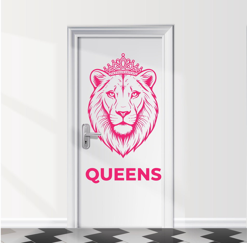 Bathroom Sign lioness Queens Door Decal, Bar Restaurant Toilet Door Decal, Bathroom Door Sign, Woman Modern Signs Vinyl Stickers, WC 1110RS